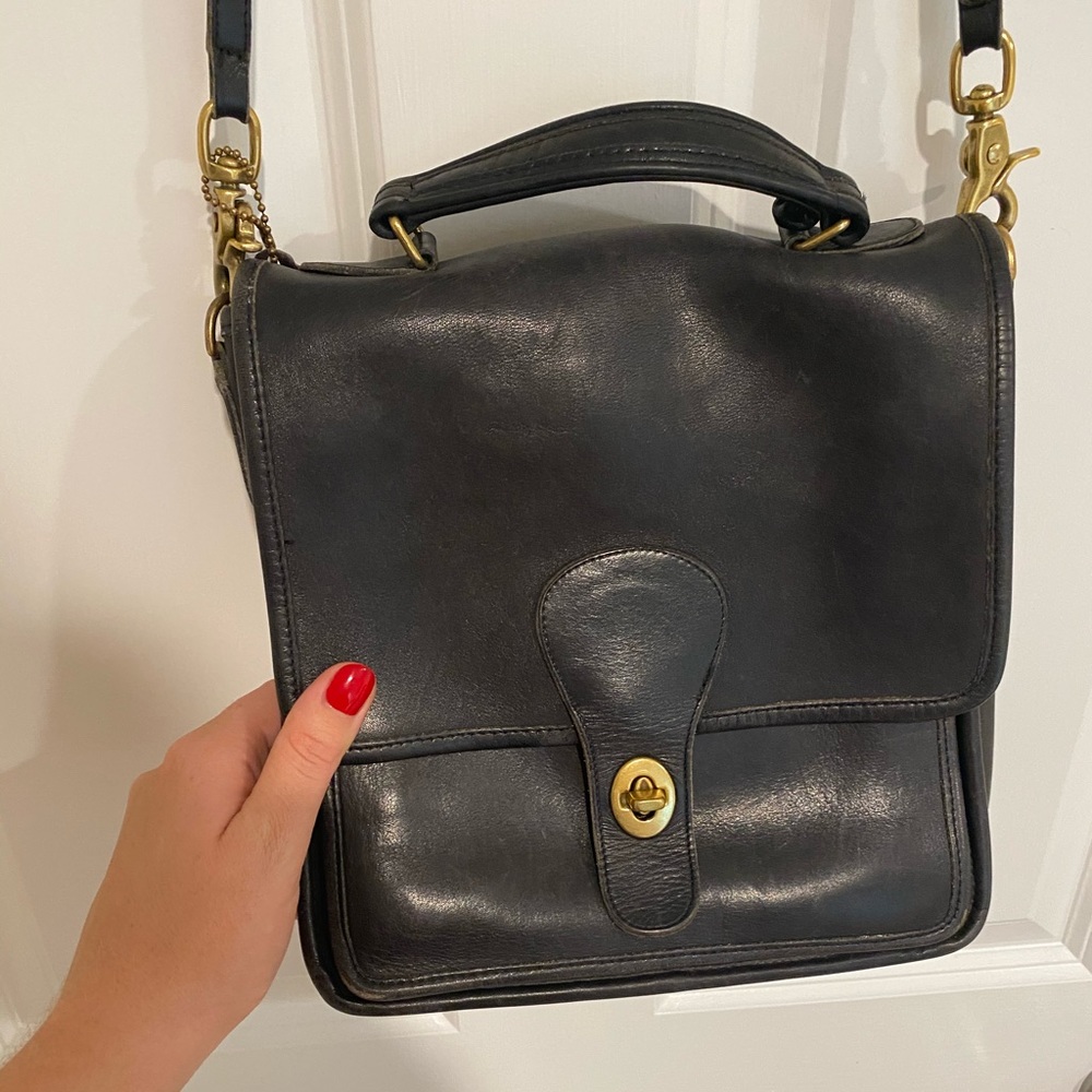 Vintage Coach crossbody bag